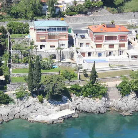 Isabella Apartment